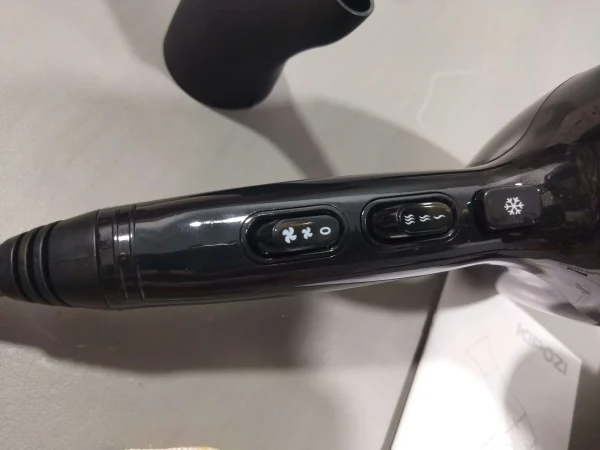 Kipozi hair dryer